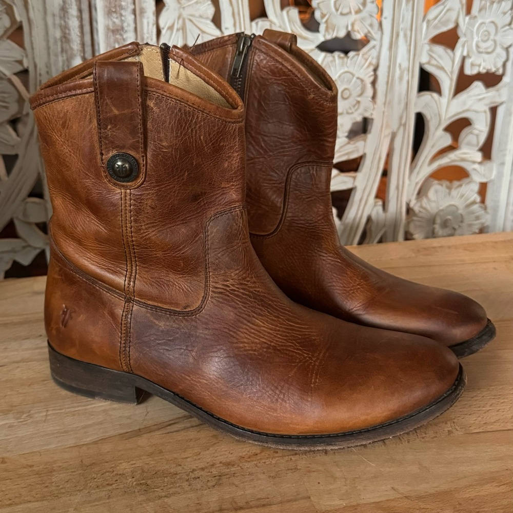 Frye Melissa Sort Boots- Size 9